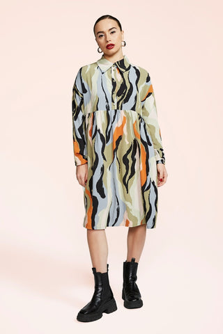 ROBE HADJANI