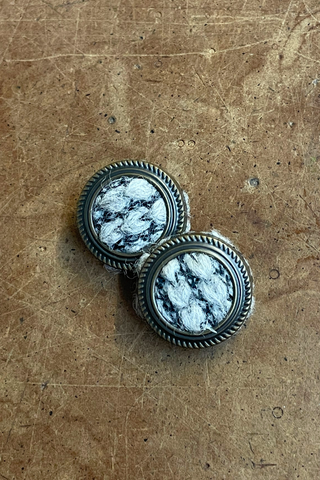 FLUFFY GOLD AND BRONZED BUTTON