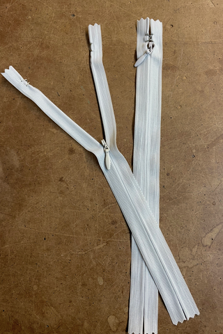 Invisible zipper + 9" hooks