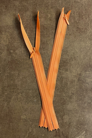 9" INVISIBLE ZIPPER