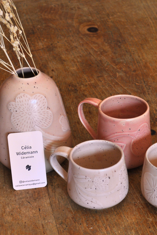 LARGE BOTANICAL RELIEF MUG