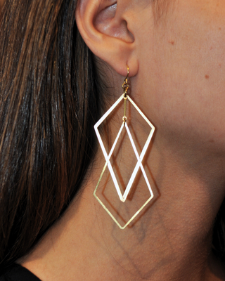 BOUCLES D'OREILLES HOLLE