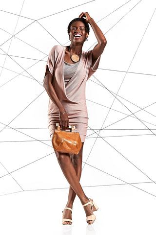 robe croisée à l'avant avec camisole plissé au niveau de la taille melow